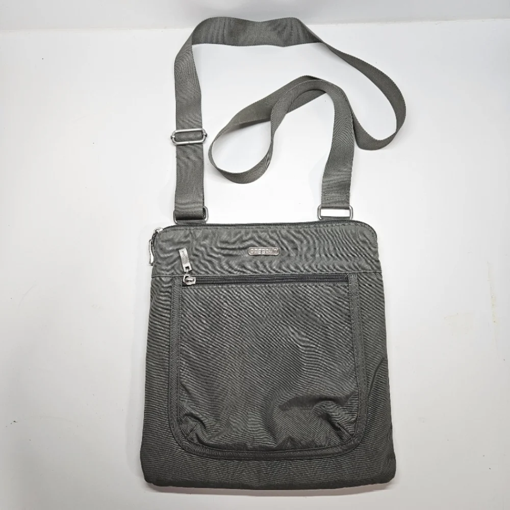 Baggallini Nylon Slim Crossbody Lightweight Bag Purse Olive Green